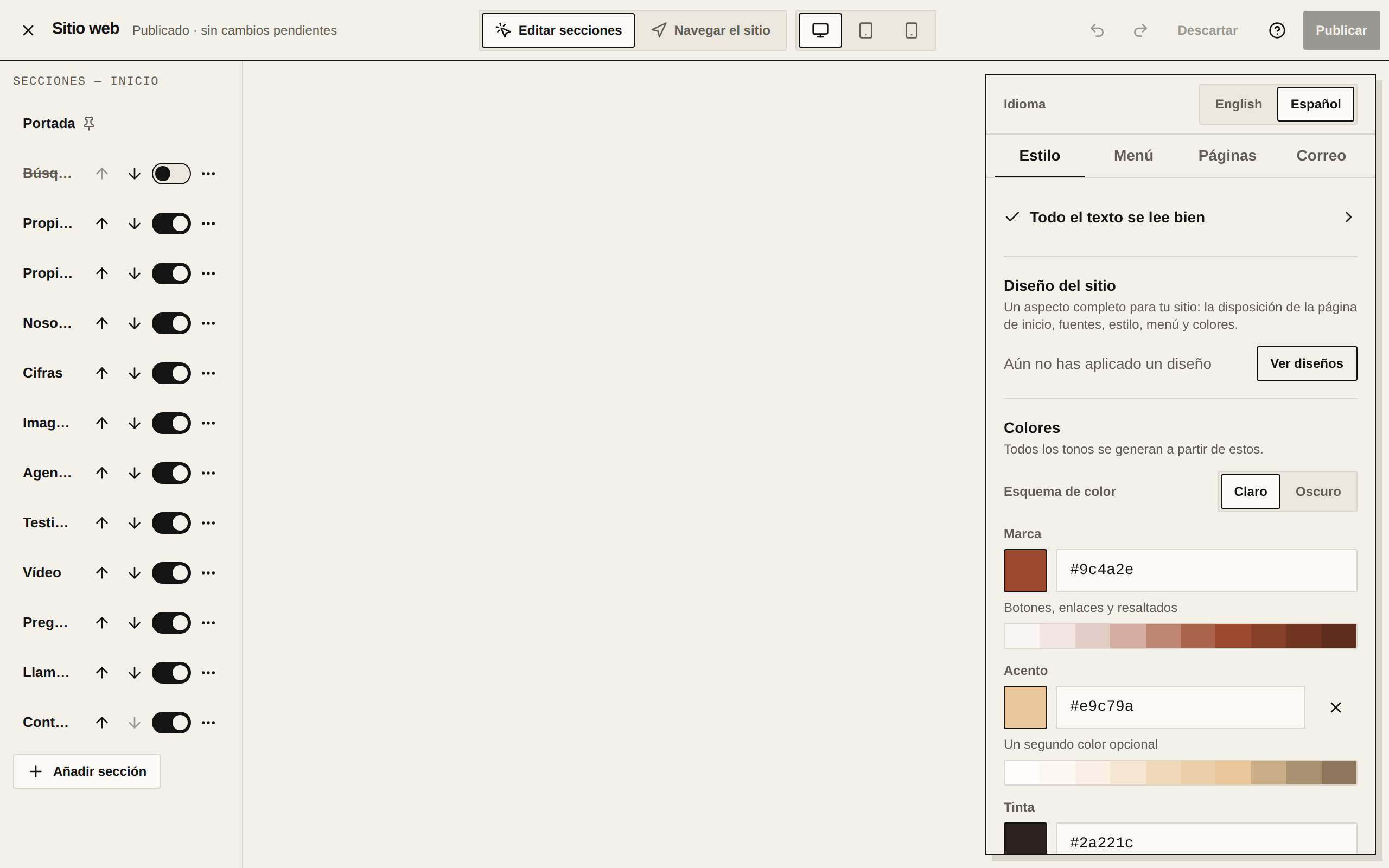 El editor del sitio web con la vista previa y el inspector